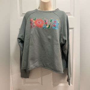 Natural Life Love Floral Print Sage Green Raglan Cropped Sweatshirt - Med - EUC
